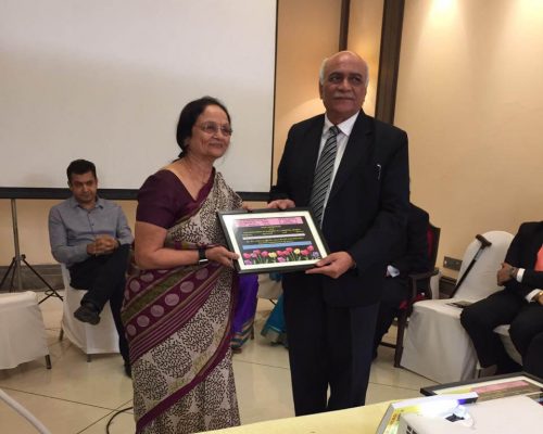 Mrs Anaxi Shah Receives Special Award